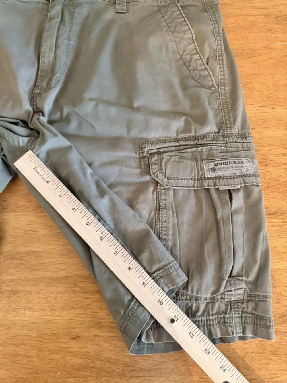 Unionbay Mens Olive Green Cargo Shorts Size 36 With Multiple Pockets